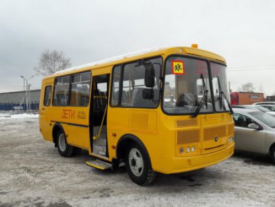 Школа № 14 получила новый автобус от Министерства образования