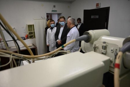 Министр здравоохранения РФ Михаил Мурашко оценил потенциал развития медицинской промышленности в Свердловской области 