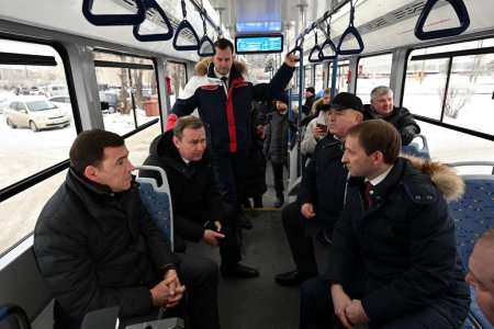 Глава Минприроды РФ Александр Козлов и губернатор Евгений Куйвашев дали старт движению трамваев, закупленных для Нижнего Тагила по нацпроекту 